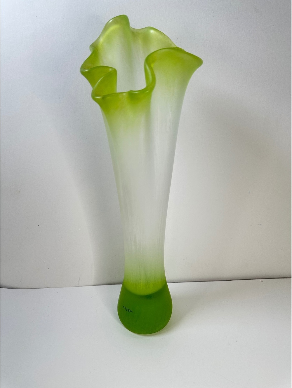 Kosta Boda Fungi Frosted Glass Vase Ruffled Rim Green Ulrica Hydman-Vallien